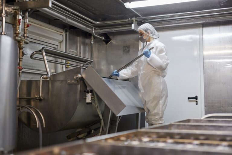 Limpeza a seco indústria de alimentos: saiba tudo sobre esse serviço